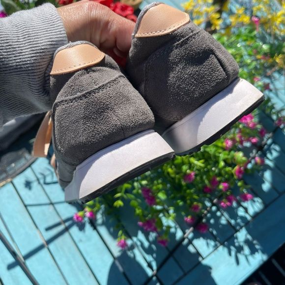 Almendra Grey Tweed Sneaker Peach Laces EU Size 39 US Size 8.5 - Picture 9 of 16